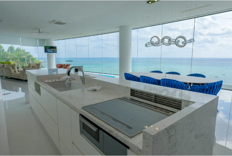 THE HYAKUNA RESIDENCE｜沖繩南部唯一無二的超高級海景別墅