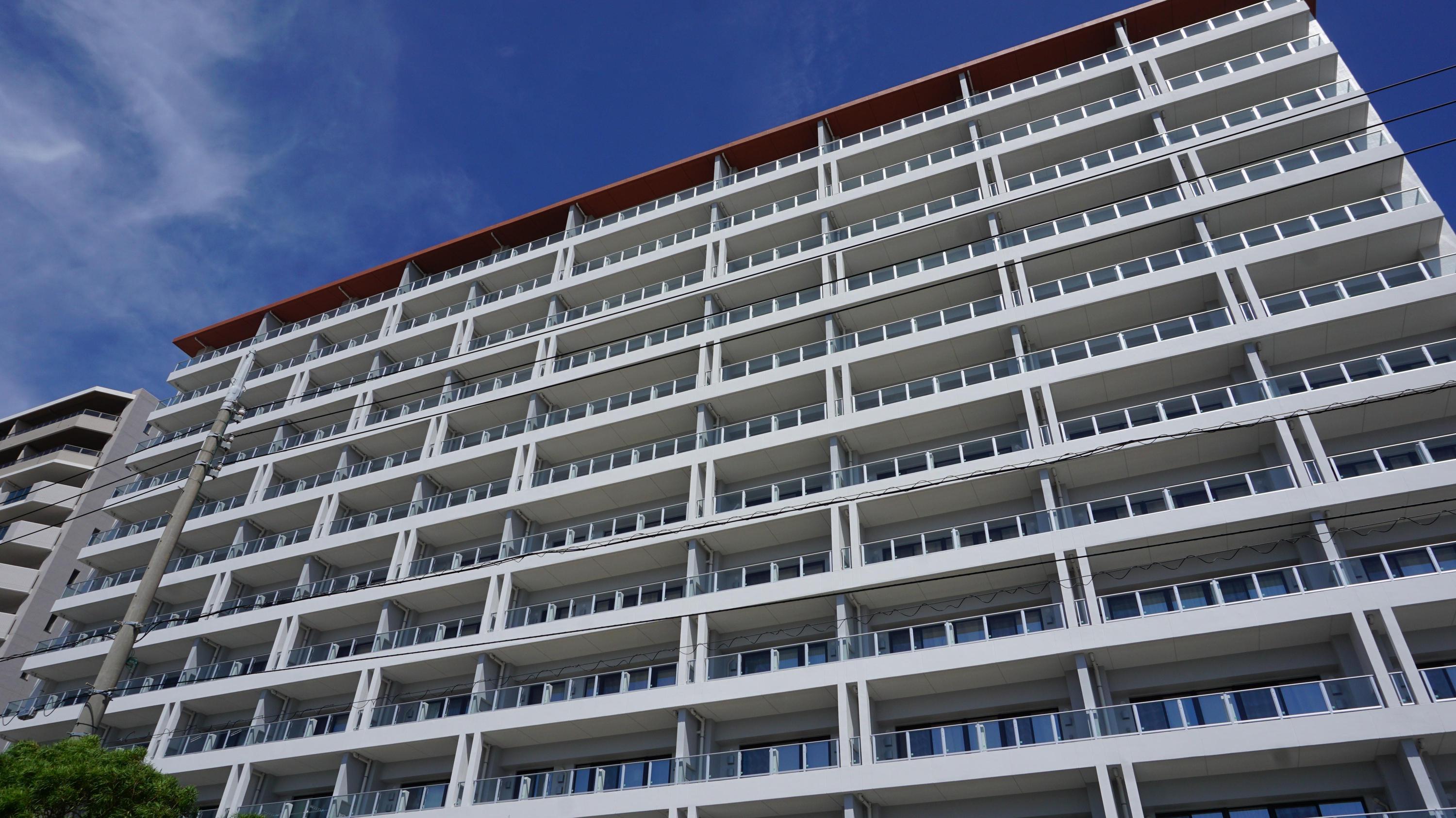 Toyosaki, Ocean Views, Luxury Condo, Upper Level Floor Room