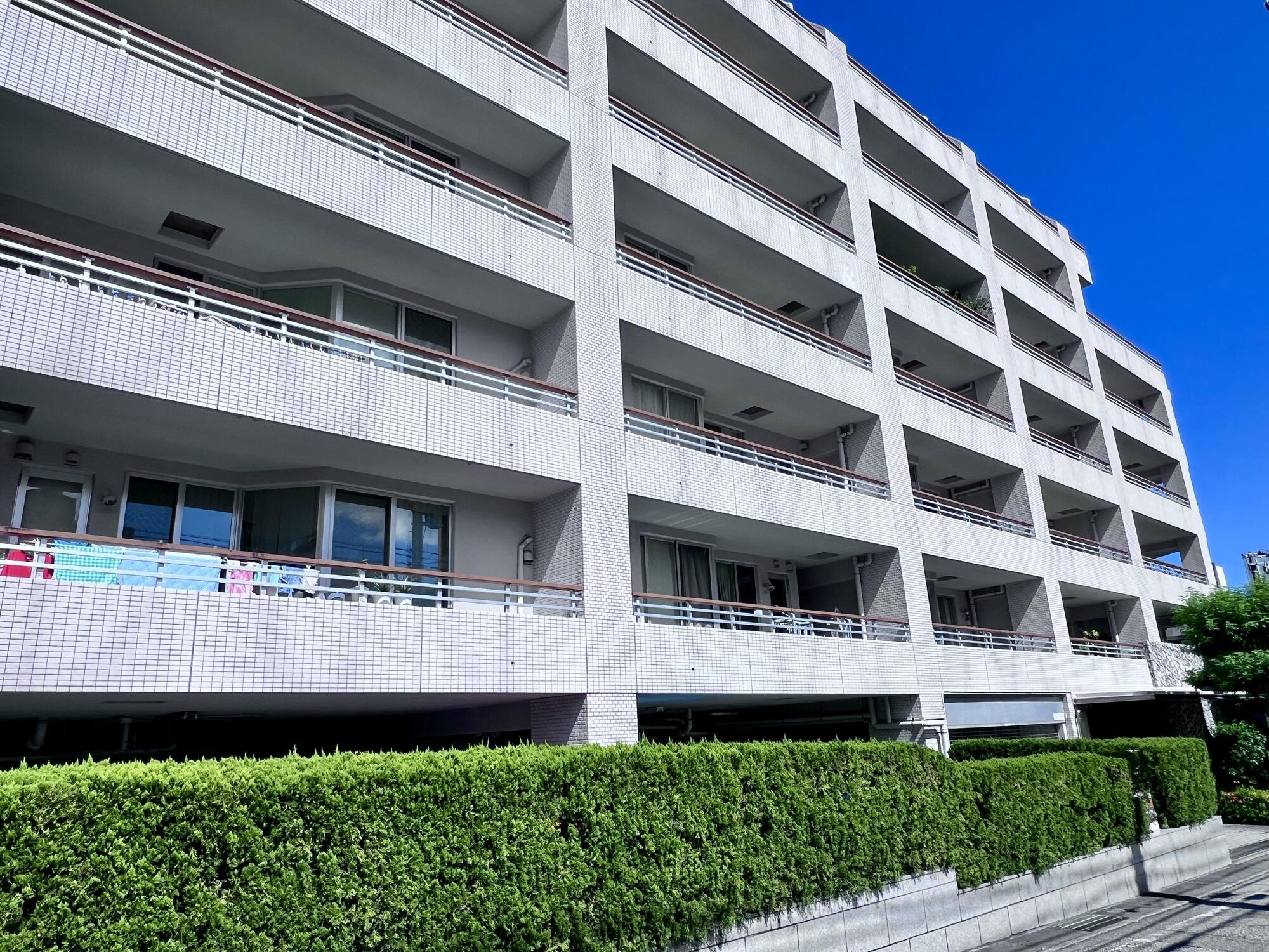 EXCLUSIVE LISTING　Luxury Park-View Penthouse in Naha, Okinawa  City House Makishi Midorigaoka Park | Top Floor 4LDK | 101㎡