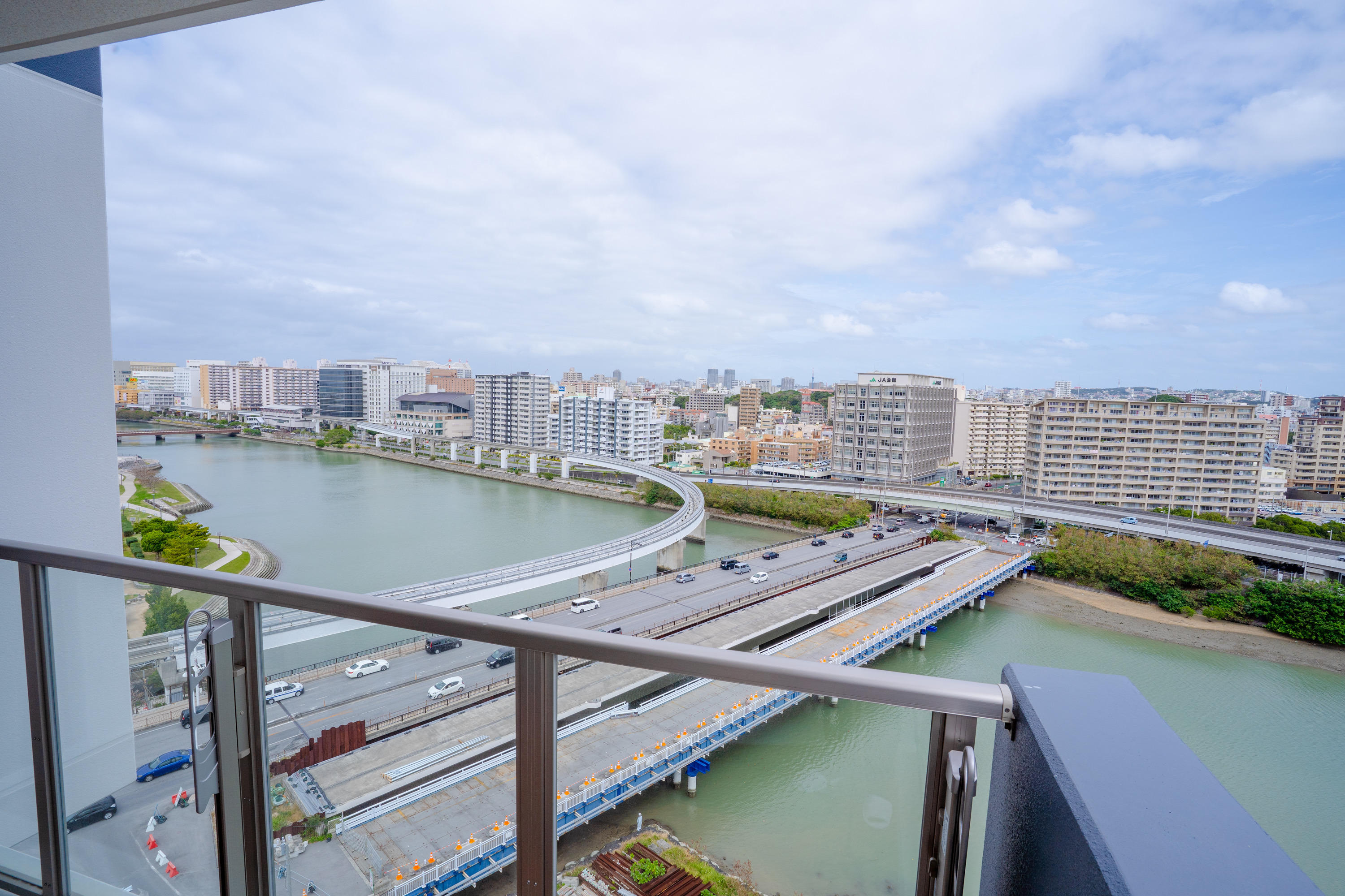*SOLD Naha, Riverside, Ideal Views, Upper floor 13F