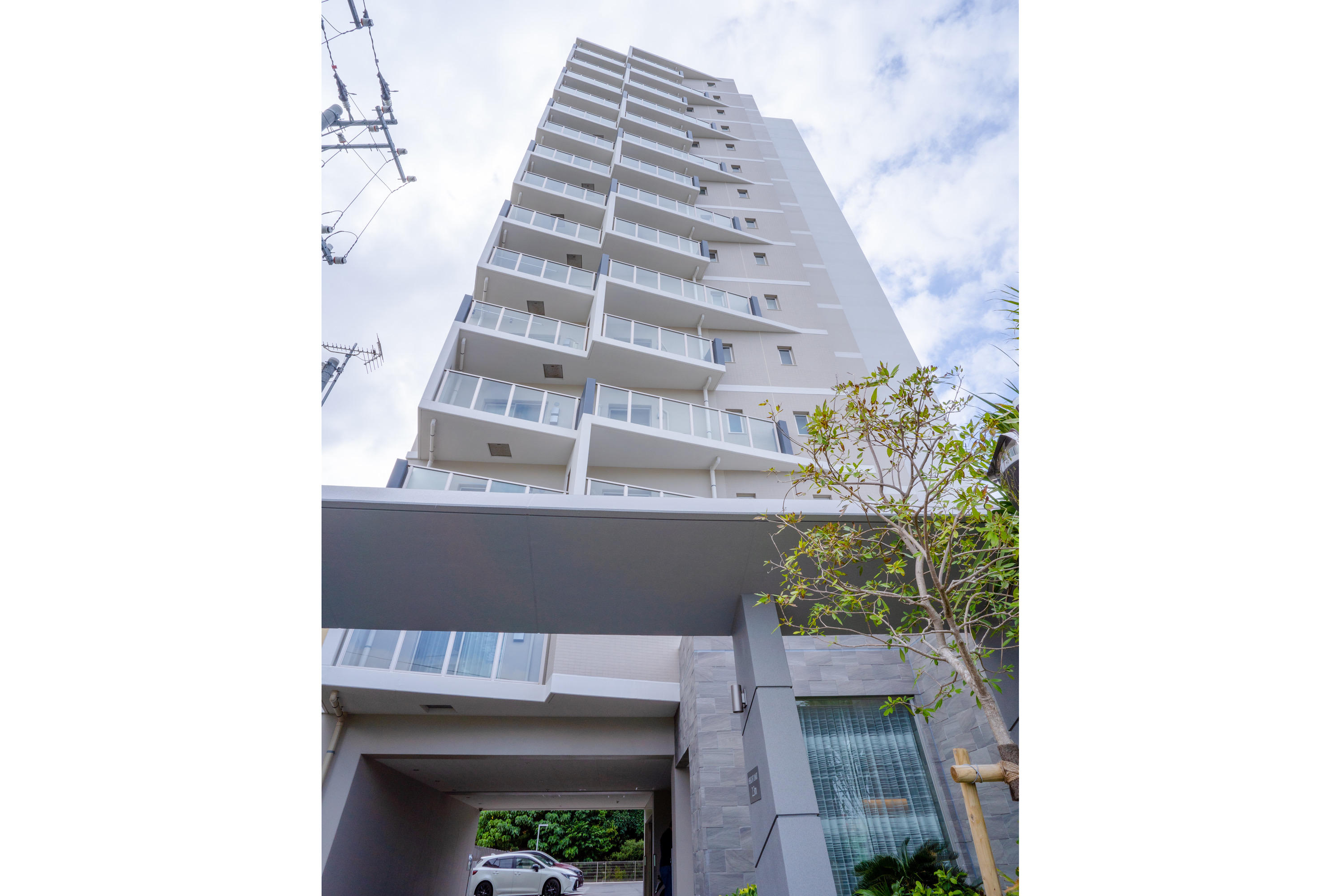 *SOLD Naha, Riverside, Ideal Views, Upper floor 13F