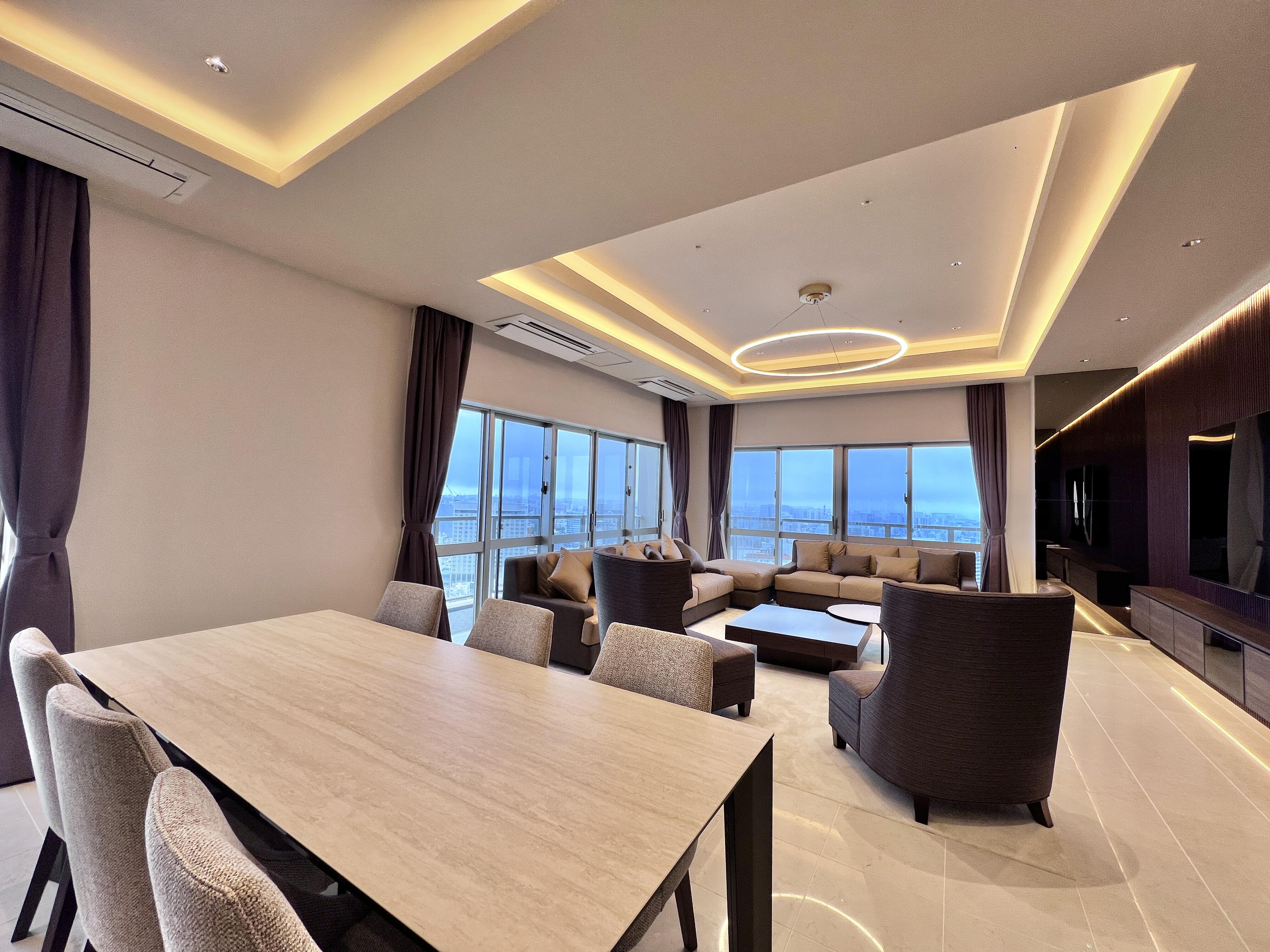 Premist Makishi Tower Kokusai Street - Exclusive Top-Floor Corner Residence in Central Naha