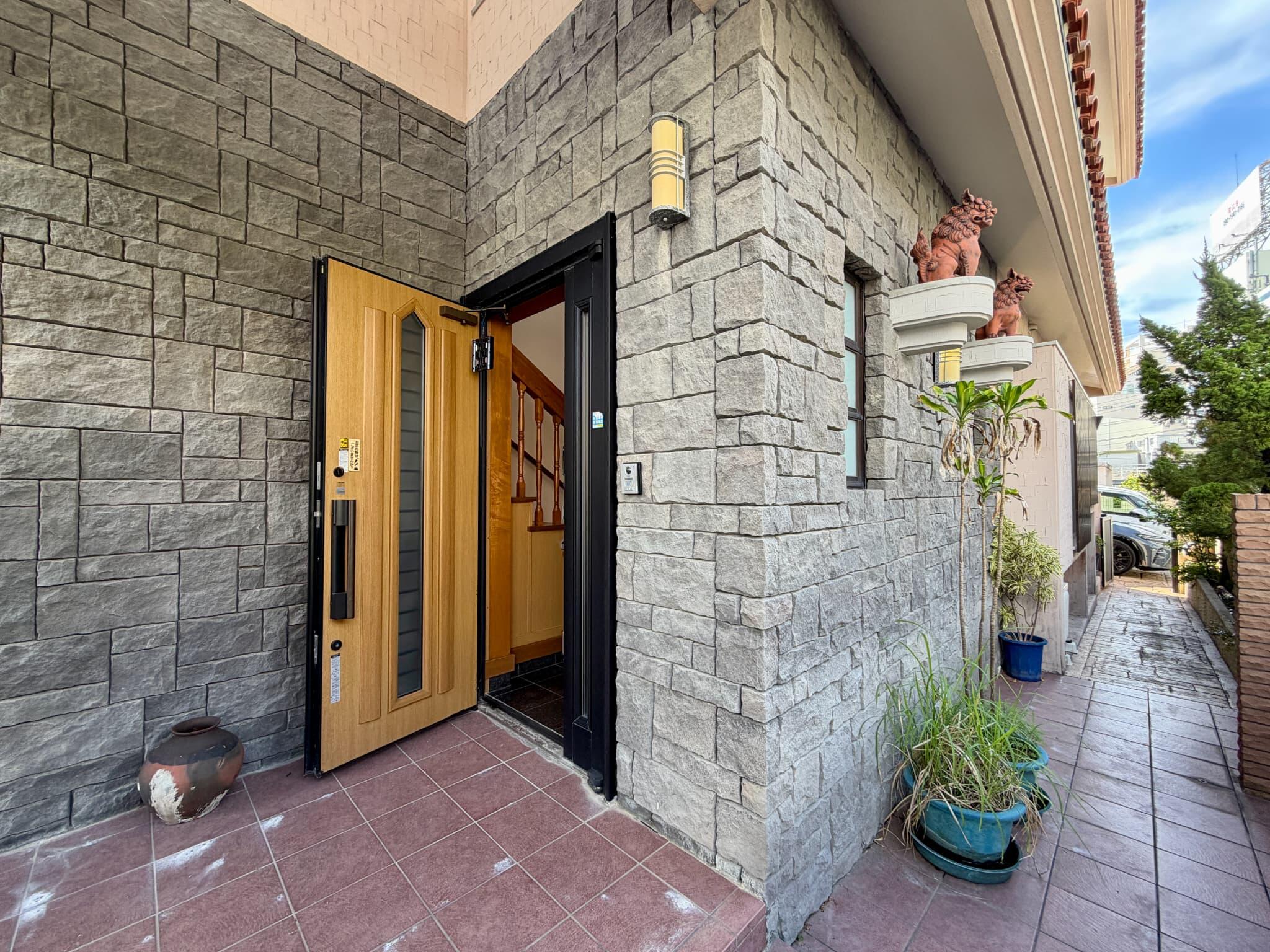 LIMITED LISTING | PRICE REDUCED - Large 5-Bedroom RC Residence in Tomari, Naha | 3,255 sq ft Corner Lot | Multi-Generational Home