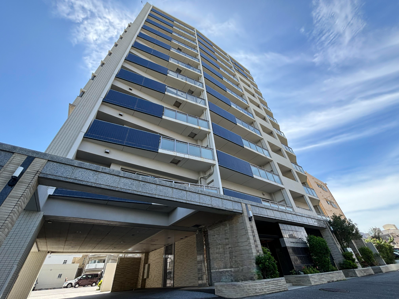 Premist Ginowan: Oceanfront 2-bedroom Apartment 7th floor