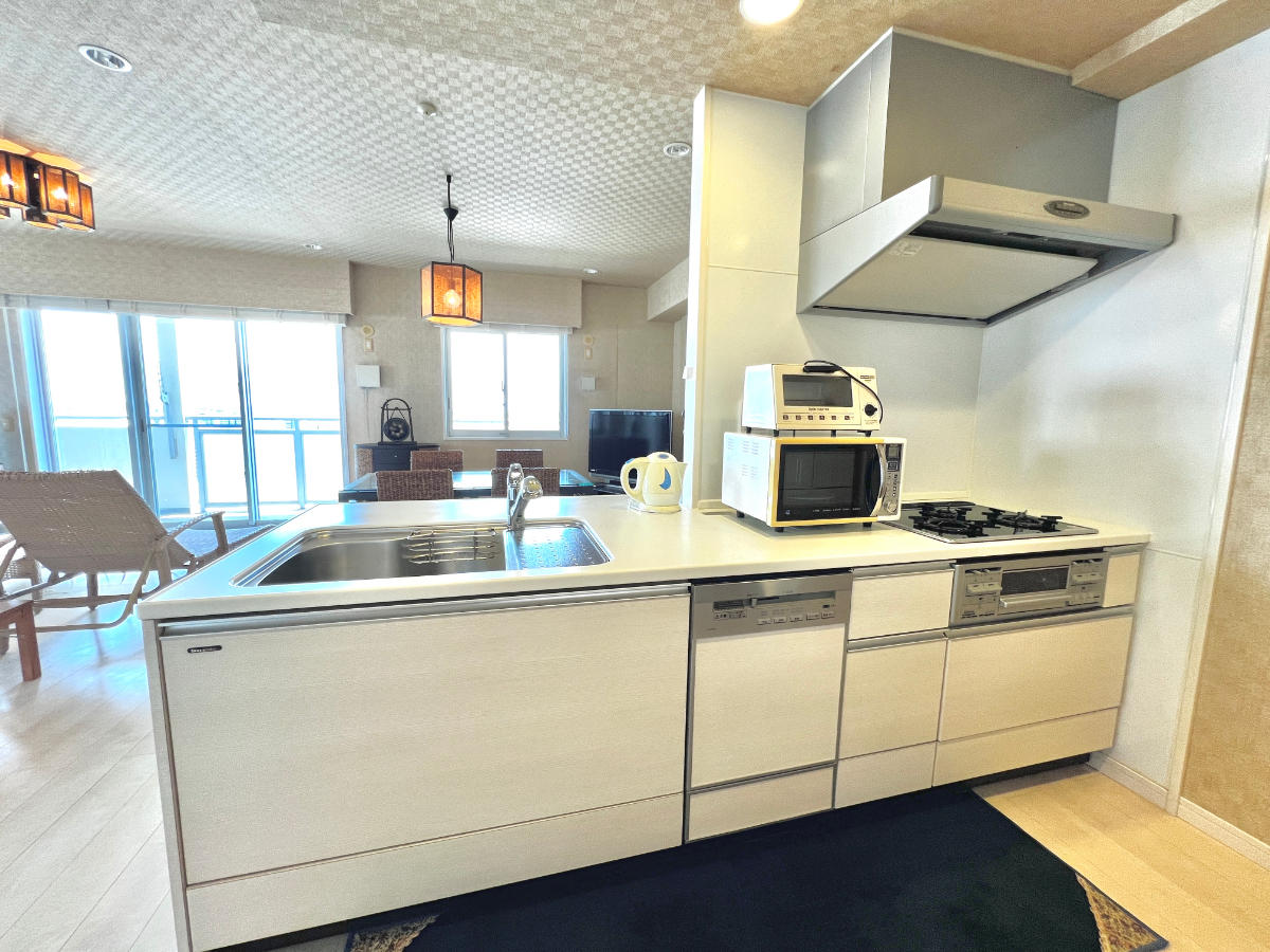 SOLD ご成約済　 那覇市　おもろまち　リリーベルおもろまちサーモス　１２階　2LDK
