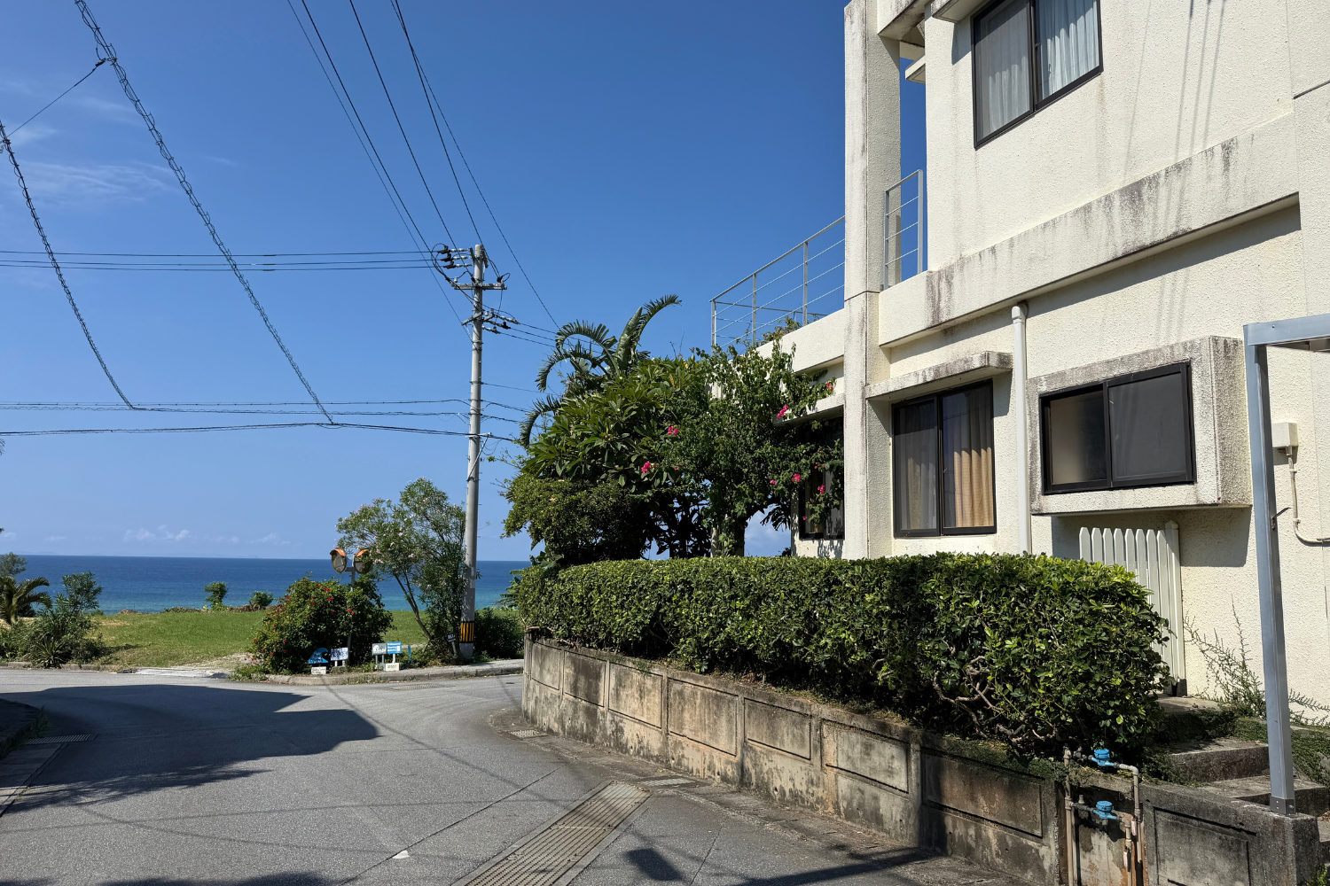 海を望む、海外のような暮らしを叶える住まい|読谷村波平 Ocean View House for Sale in Yomitan, Okinawa | International-Style Coastal Home