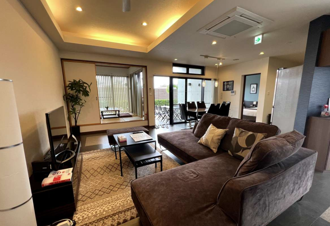 【プールヴィラ】名護・済井出｜ホテル旅館業営業中 4LDK・プール付・白砂ビーチ徒歩3分　別荘・企業保養所・