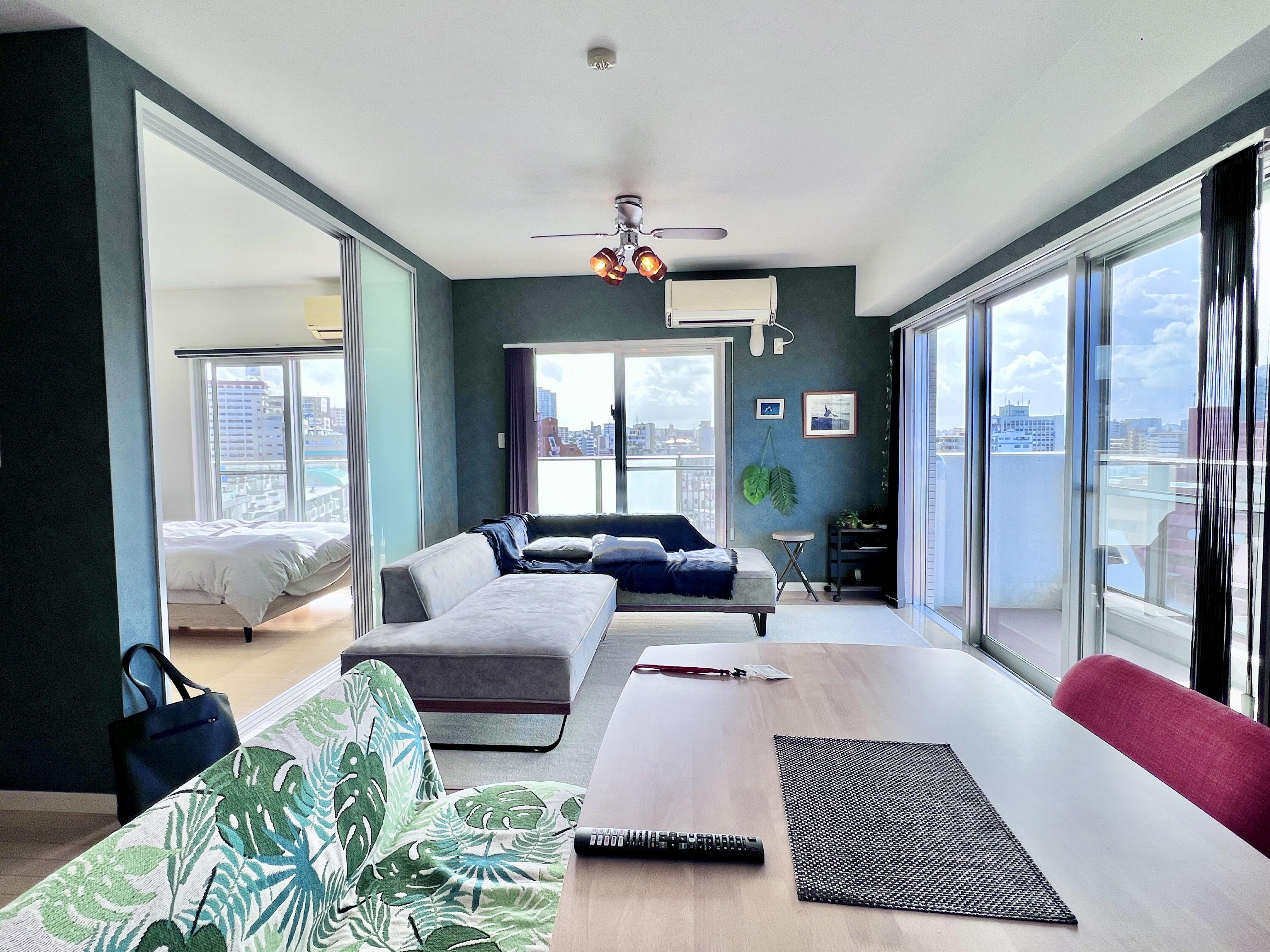 【マンション】那覇　ミオカステーロ泊　8階　角部屋オーシャンビュー　3ＬＤＫ