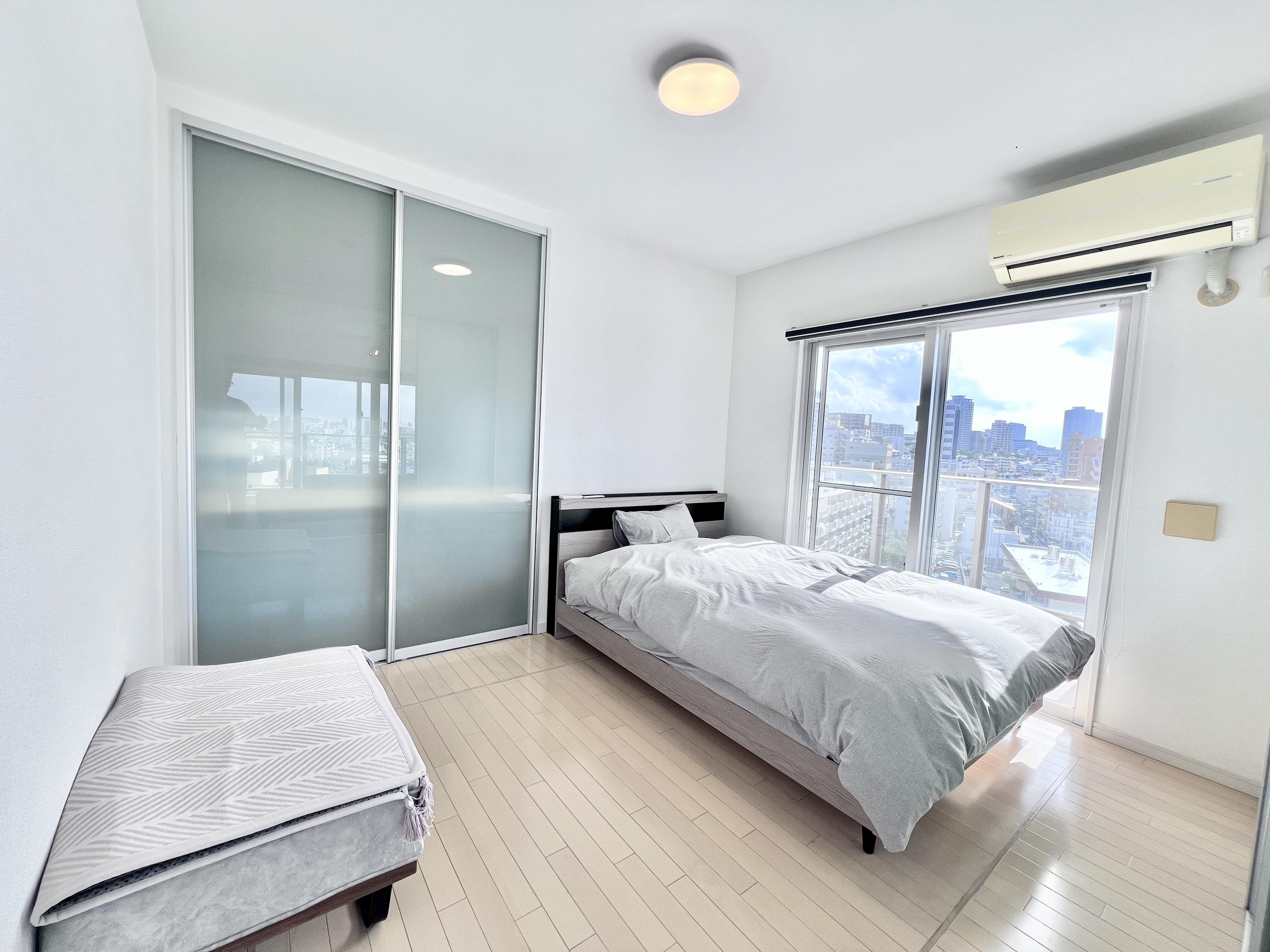 【マンション】那覇　ミオカステーロ泊　8階　角部屋オーシャンビュー　3ＬＤＫ