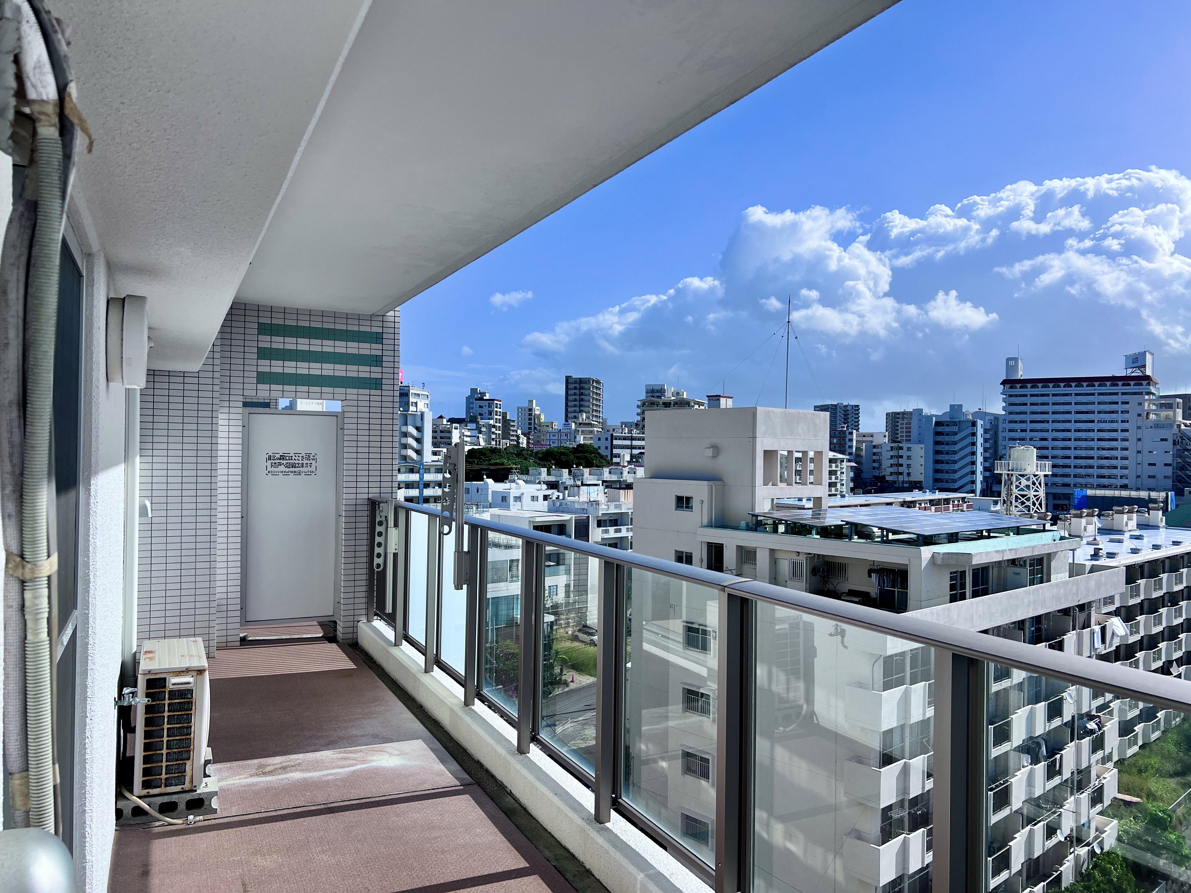 【マンション】那覇　ミオカステーロ泊　8階　角部屋オーシャンビュー　3ＬＤＫ