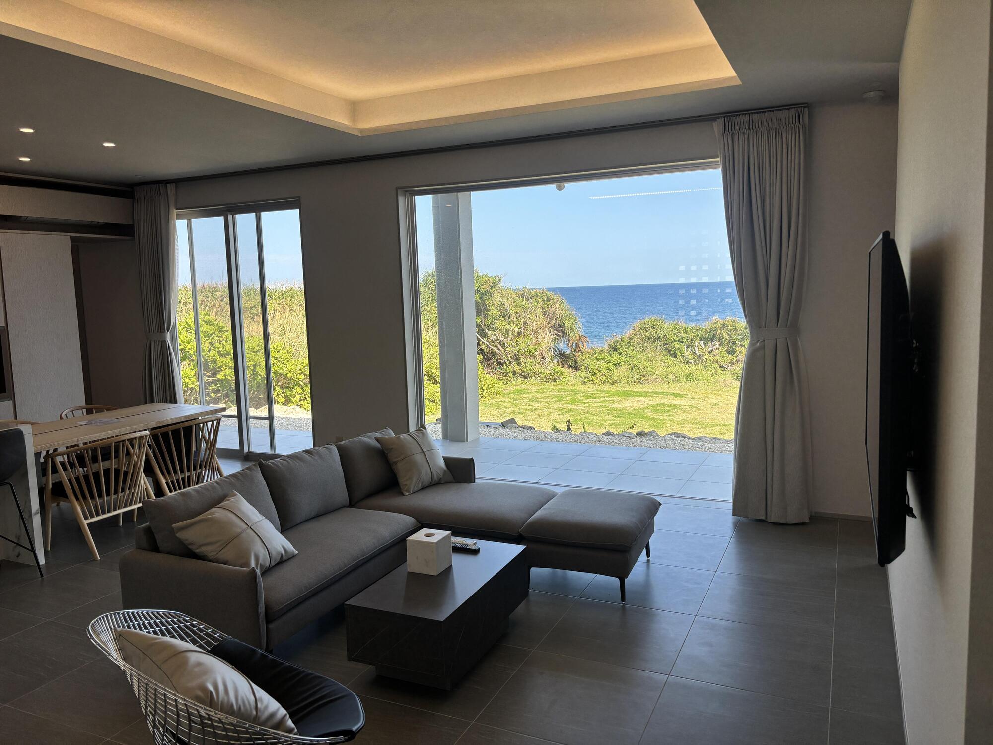 【戸建】 OKINAWA OCEAN FRONT LUXURY VILLA　今帰仁村オーシャンフロントリノベーション2LDKヴィラ
