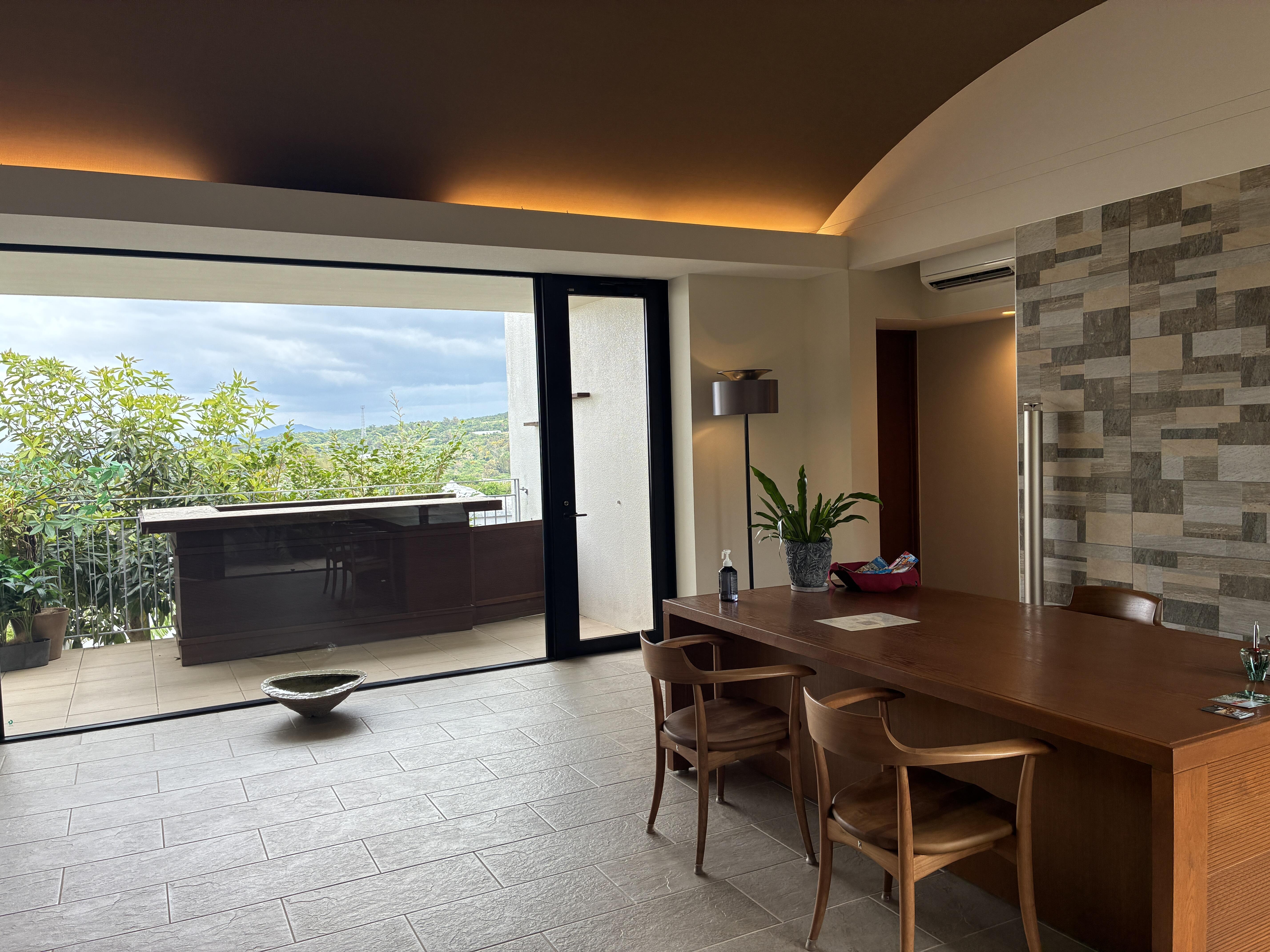【Ocean View Resort】読谷村長浜 宿泊施設 約776坪 全室オーシャンビュー 100㎡超客室 宿泊施設運営・保養所・投資に