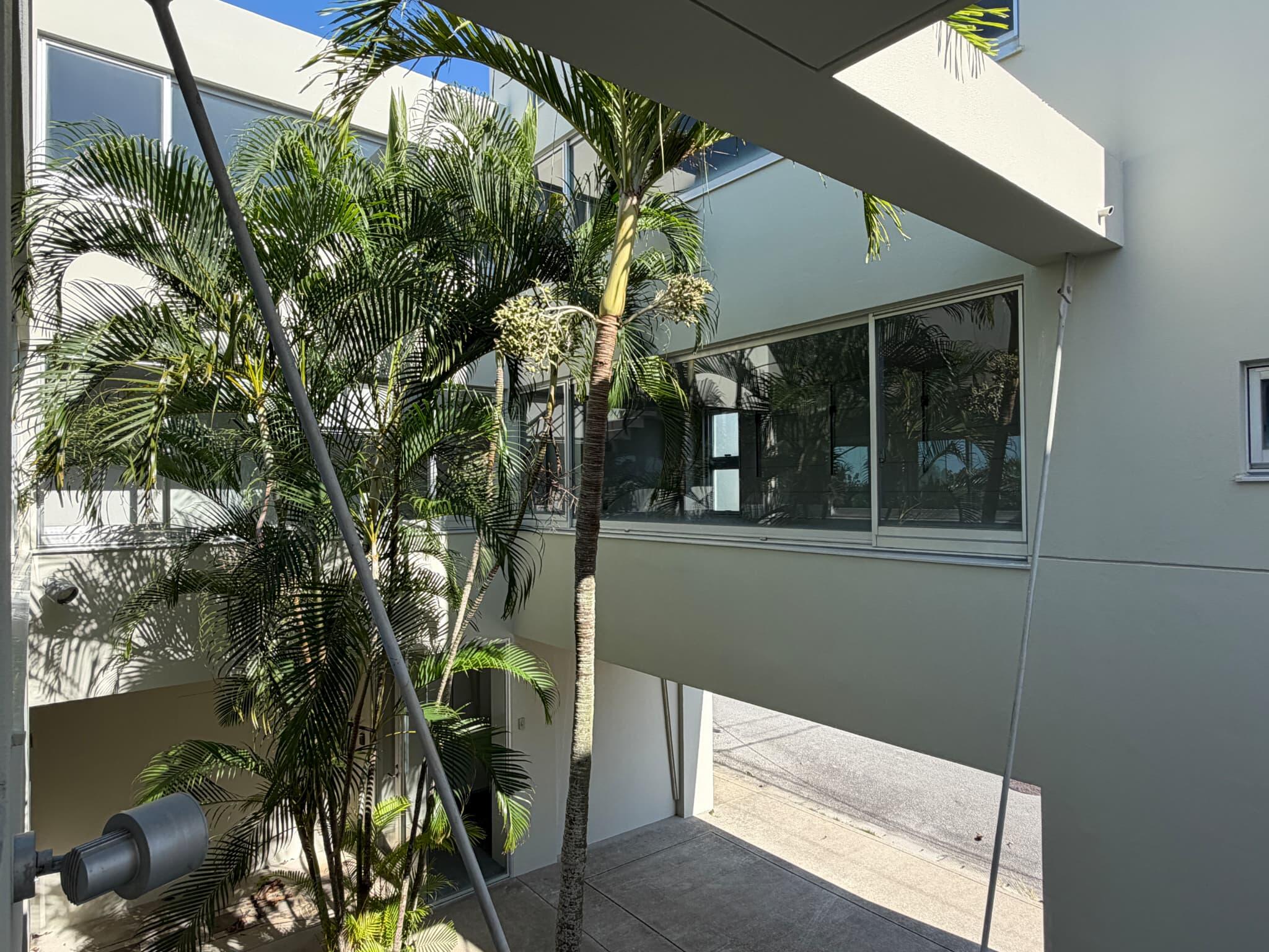 【Ocean Front Luxury Villa】糸満潮崎　オーシャンフロント3LDKデザイナーズVILLA　Studio Design　リノベーション済ホームエレベーター付き