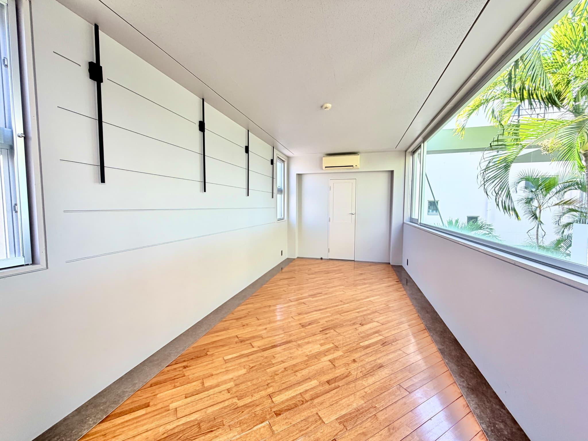 【Ocean Front Luxury Villa】糸満潮崎　オーシャンフロント3LDKデザイナーズVILLA　Studio Design　リノベーション済ホームエレベーター付き