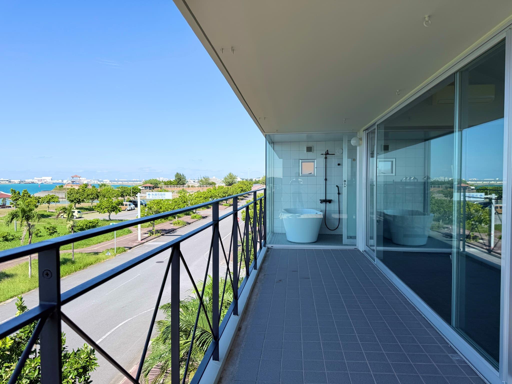 【Ocean Front Luxury Villa】糸満潮崎　オーシャンフロント3LDKデザイナーズVILLA　Studio Design　リノベーション済ホームエレベーター付き