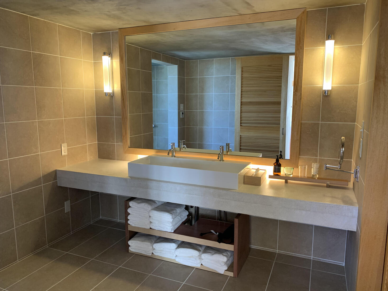 【オーシャンビュー宿泊施設】沖縄県・南城市　オーシャンビュー宿泊施設・住戸　２部屋宿泊施設　１階住居