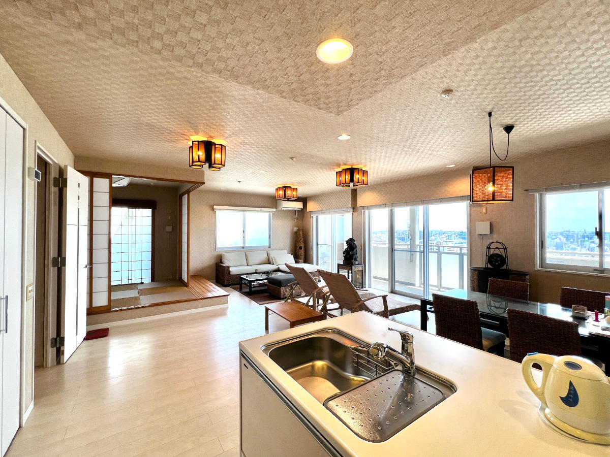 SOLD ご成約済　 那覇市　おもろまち　リリーベルおもろまちサーモス　１２階　2LDK
