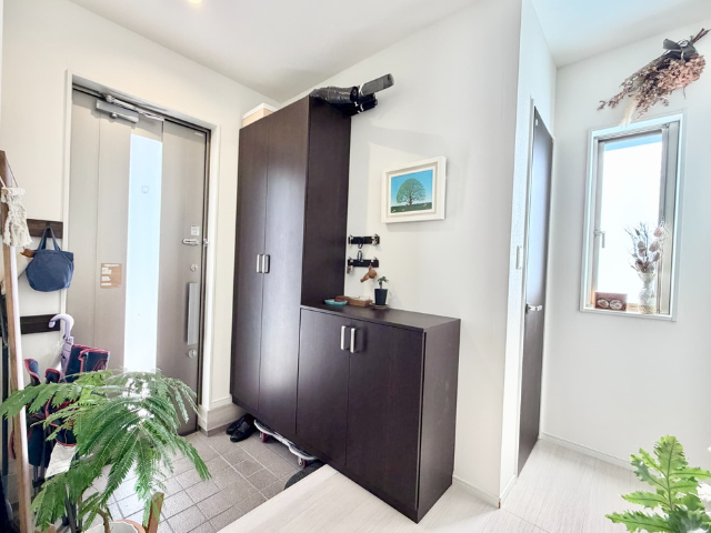海を身近に、平屋でゆったり暮らす。潮崎町の4LDK住宅
